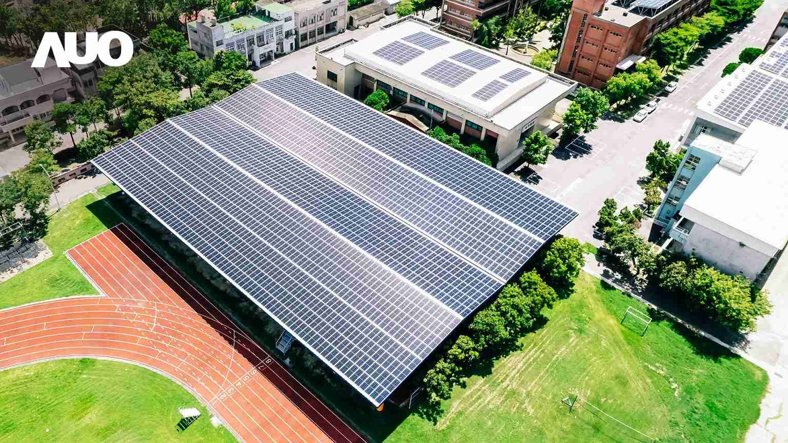 万利SunSteel光电整合型浪板具备快速安装、、、轻量化优势，，，，可提升15%发电效能，，，通过国际IEC与台湾VPC认证安全、、、防漏、、、、耐候标准